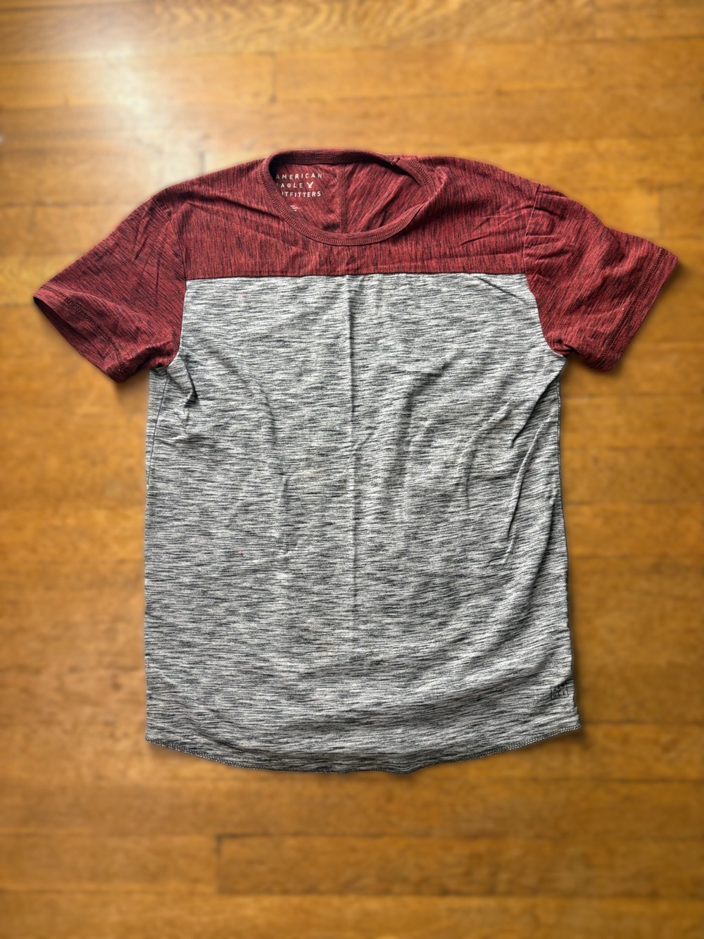 American Eagle Outfitters Maroon and Heather Gray Colorblock Crew Tee